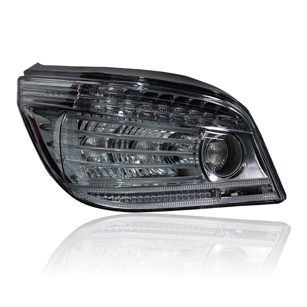 AKD is suitable for upgrading the taillight assembly of 2004-2010 BMW 5 Series E60 with LED daytime running lights, brake lights, and sequential turn signals.
