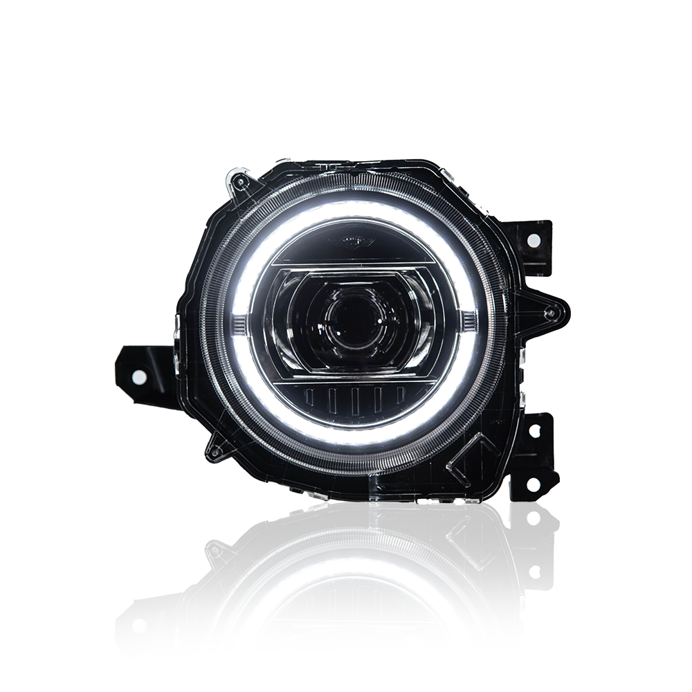 AKD is suitable for 2018-2025 Suzuki Jimny modified with LED projector headlights and daytime running lights.
